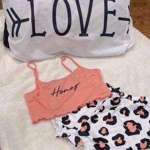 Pjs. Never used, they are big for me.